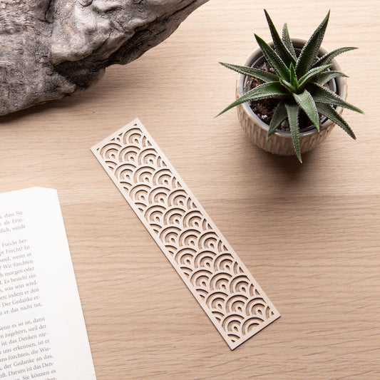 Lesezeichen aus Holz - 'Bogen'