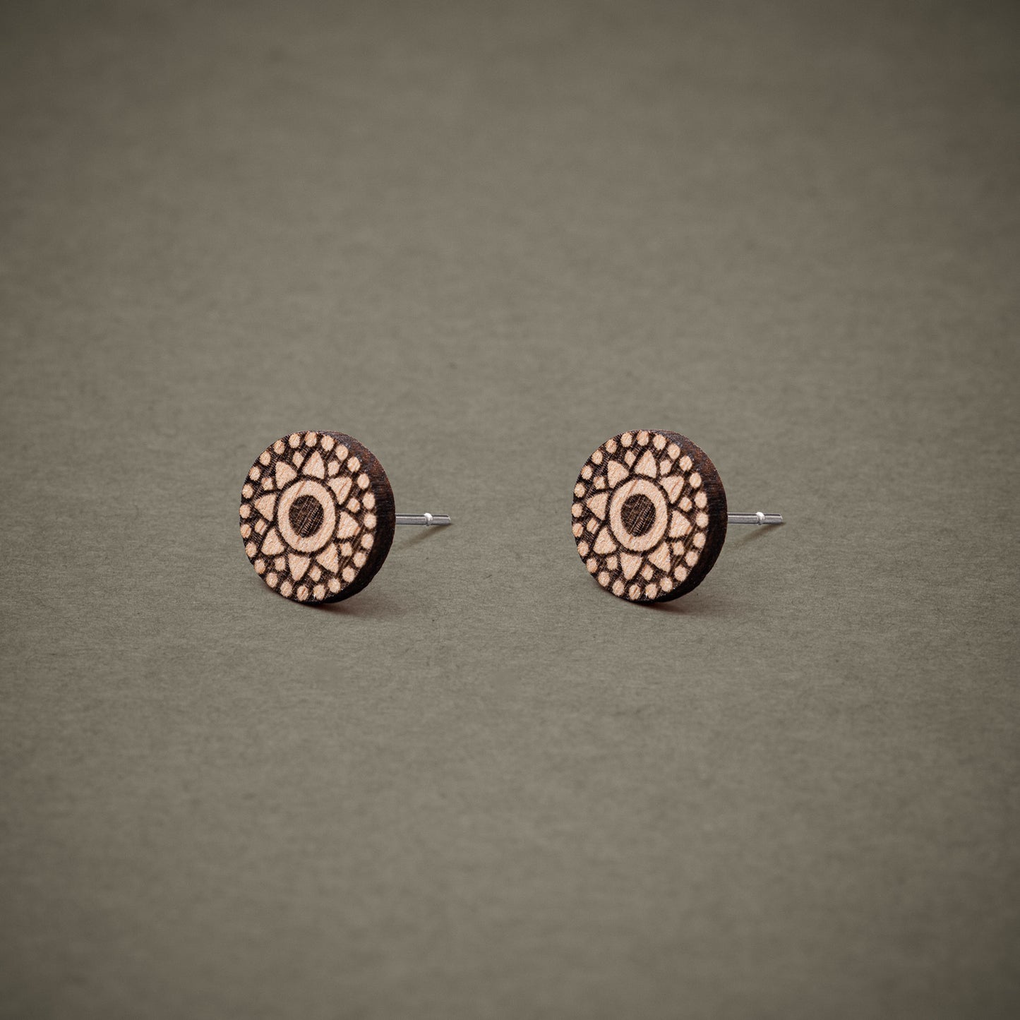 Ohrstecker aus Holz "Sonnenstern" // 7mm / 9mm